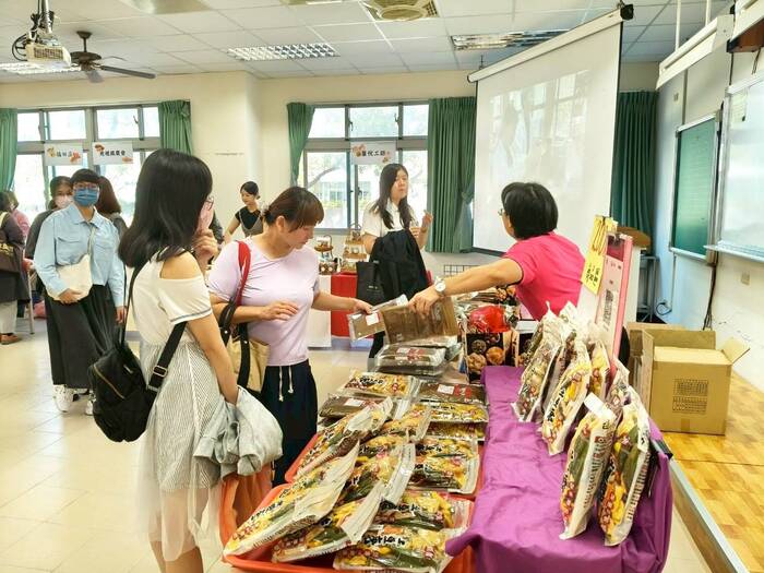 苗栗在地小農市集圖片