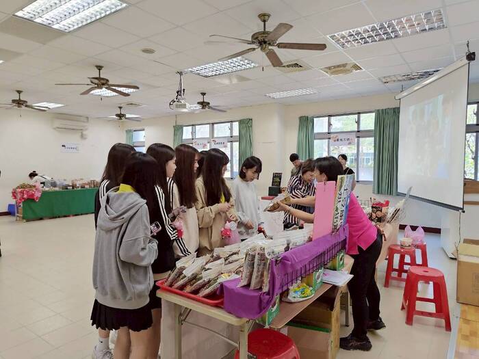 苗栗在地小農市集圖片