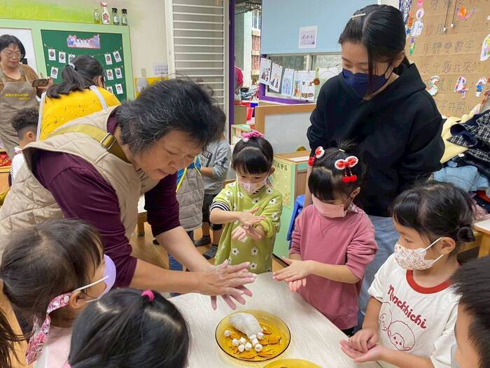 小手搓湯圓-冬至傳統體驗日圖片