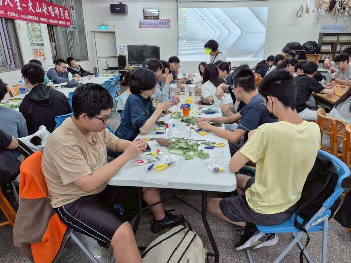 甘藷蟻象防治實務與蠶繭花DIY圖片