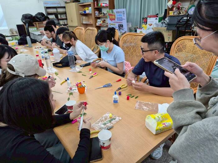 甘藷蟻象防治實務與蠶繭花DIY圖片