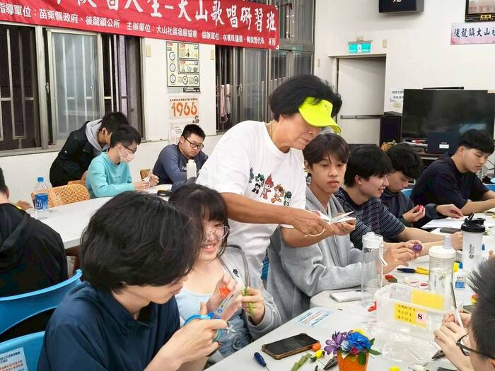 甘藷蟻象防治實務與蠶繭花DIY圖片