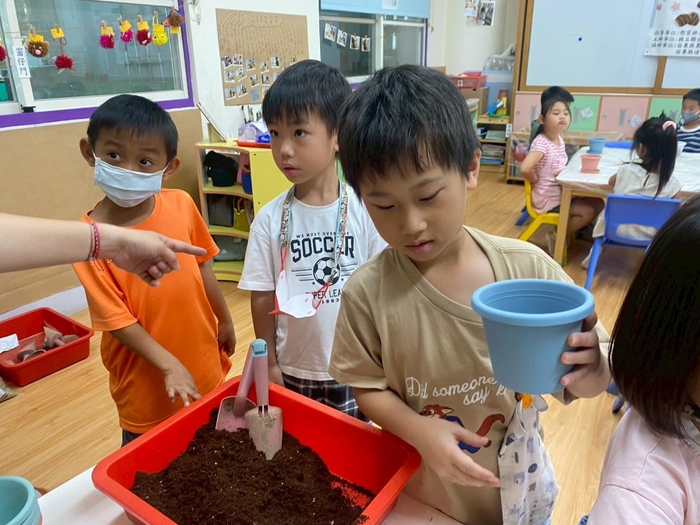 食農教育－多肉盆栽組裝活動圖片