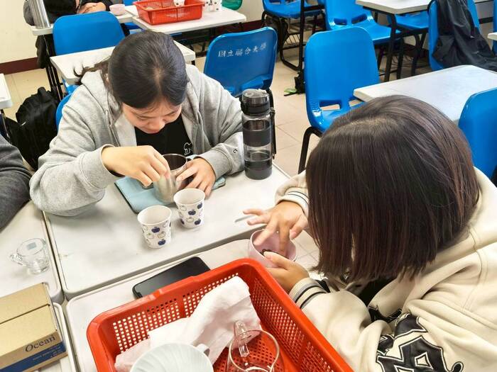 滴漏式咖啡的萃取-沖煮實驗-不斷水沖煮法圖片