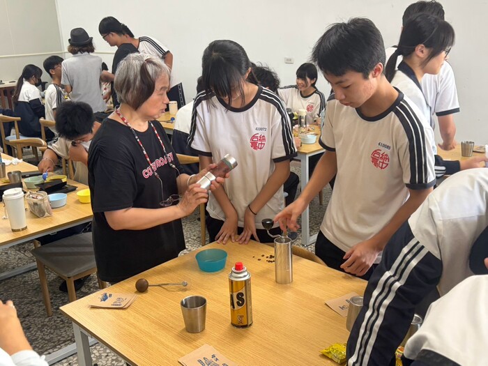 老街導覽與DIY烘豆體驗圖片