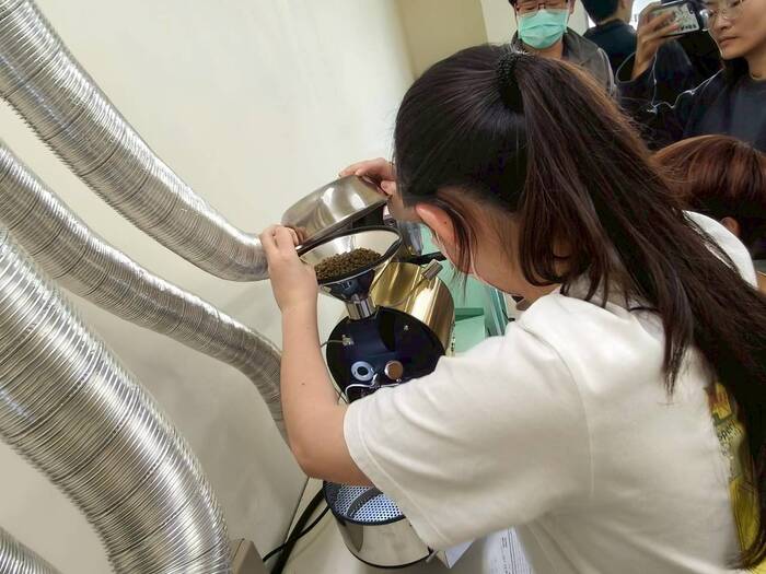 基礎咖啡烘焙-水洗處理法/食農教育圖片