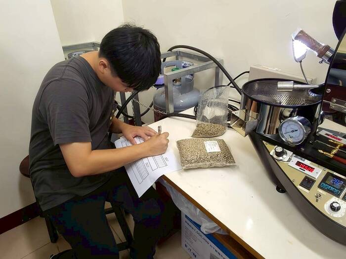 基礎咖啡烘焙-水洗處理法/食農教育圖片